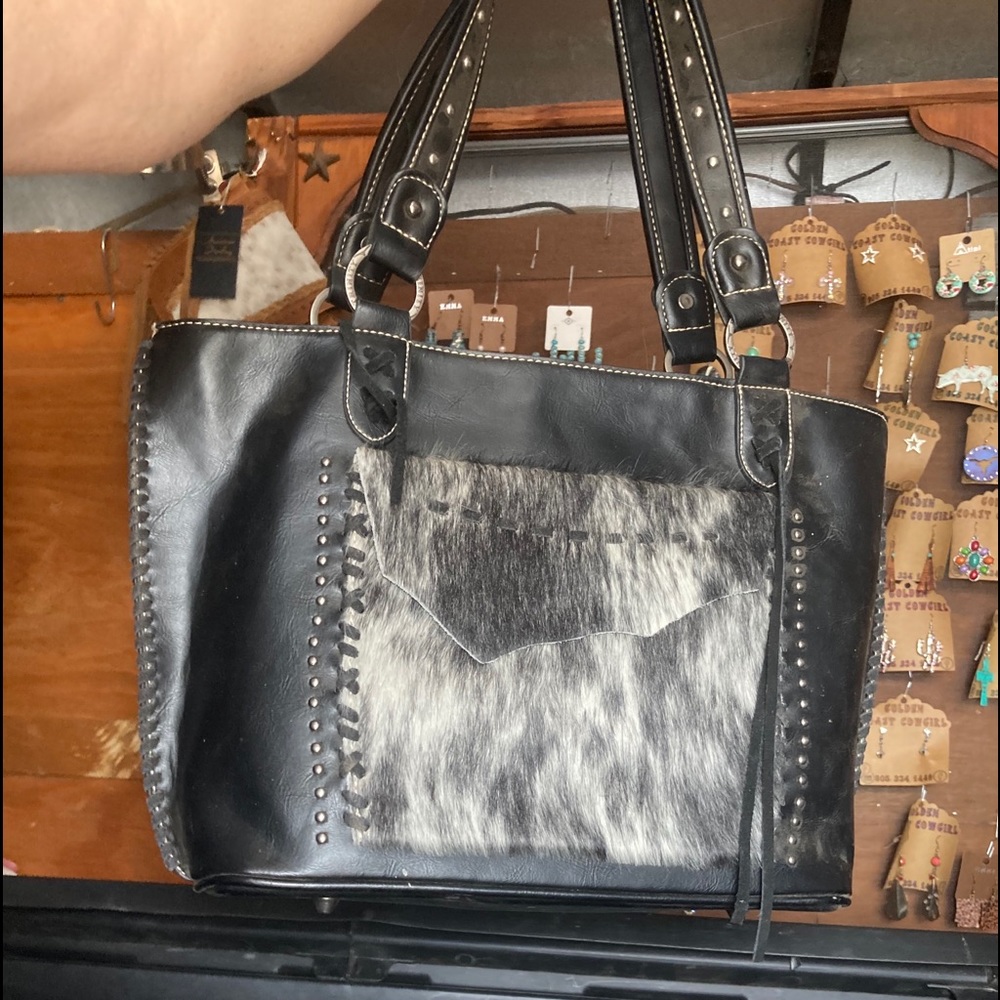 🔴SOLD🔴. Montana West hobo with hair on hide front pocket